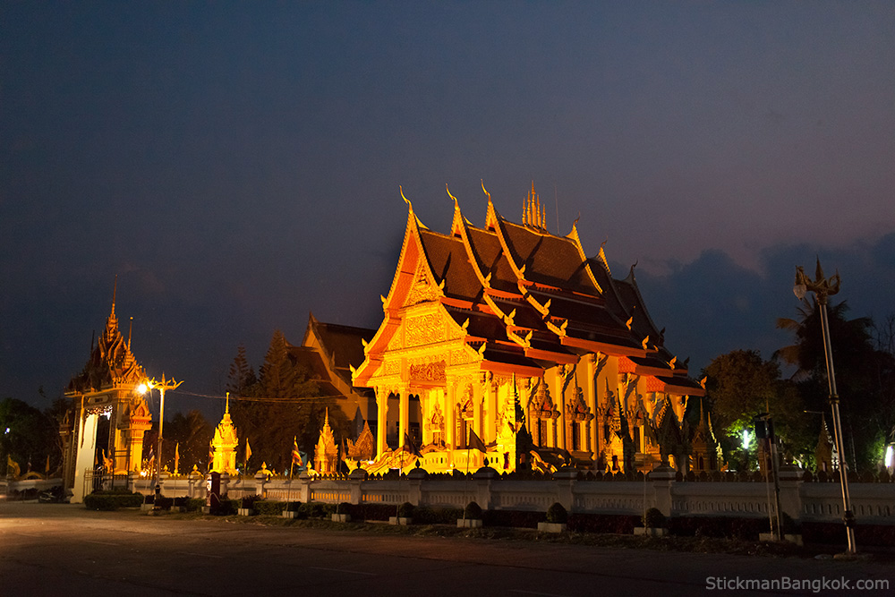 Mekong-River-Temple.jpg