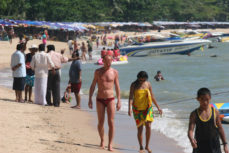 I'm not sure about the Speedo style. You really do see all sorts on the beach at Pattaya.