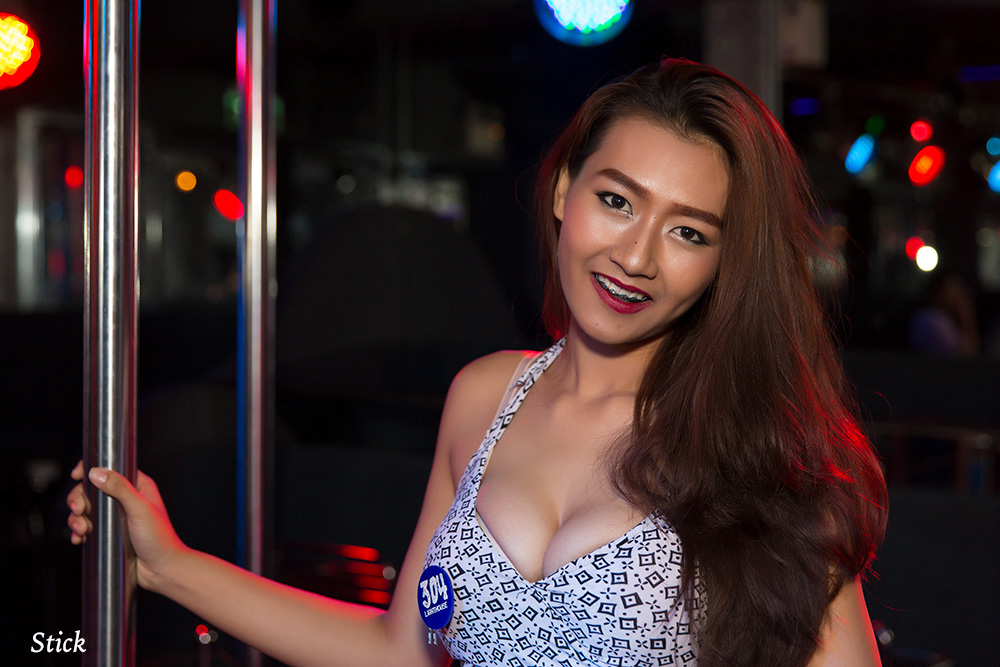 girl-of-the-week-lighthouse-soi-cowboy1