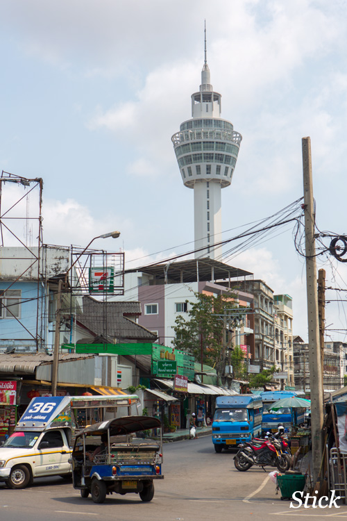 The Samut Prakan Tower rises over the area. 