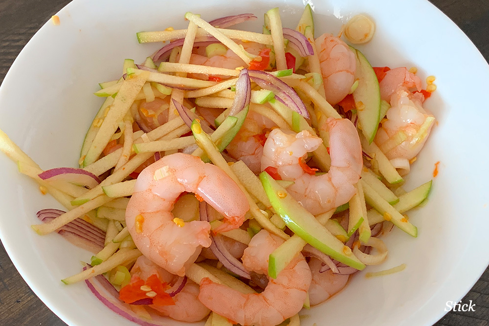 thia-shrimp-and-apple-salad