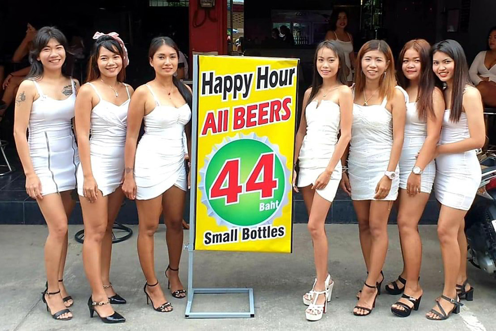 44 baht beers in Pattaya….and in some bars that price is all night long. Photo supplied by a reader. 