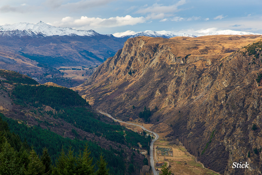 The road heading out of Queenstown for Arrowtown and the ski fields. 