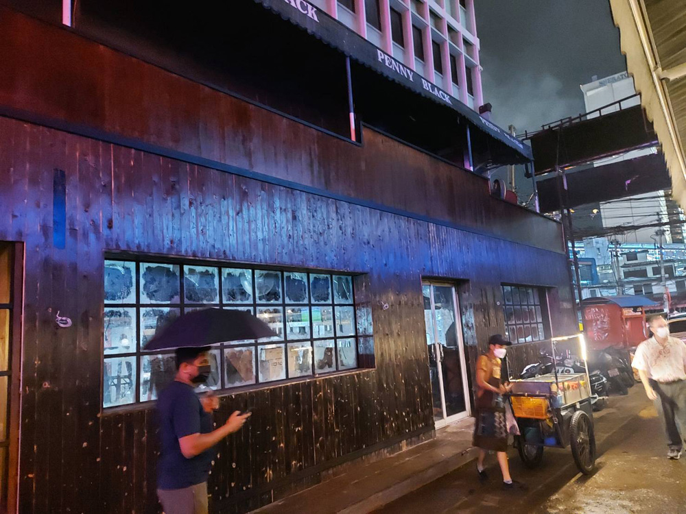 Work continues on Corner Bar at the Asoke end of Soi Cowboy.