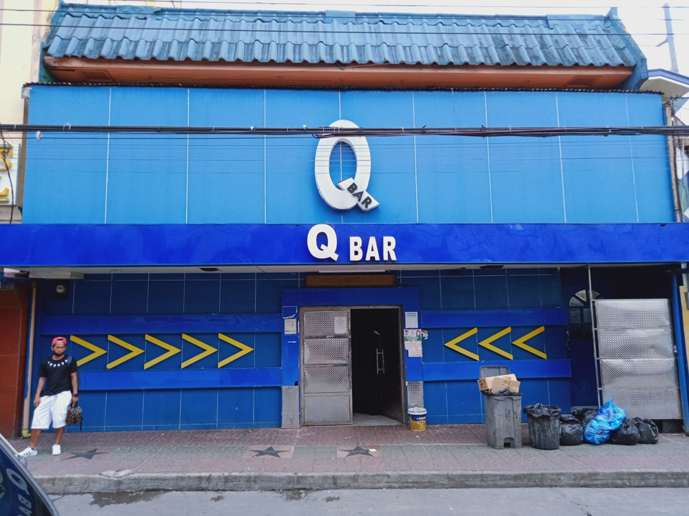 Q Bar.