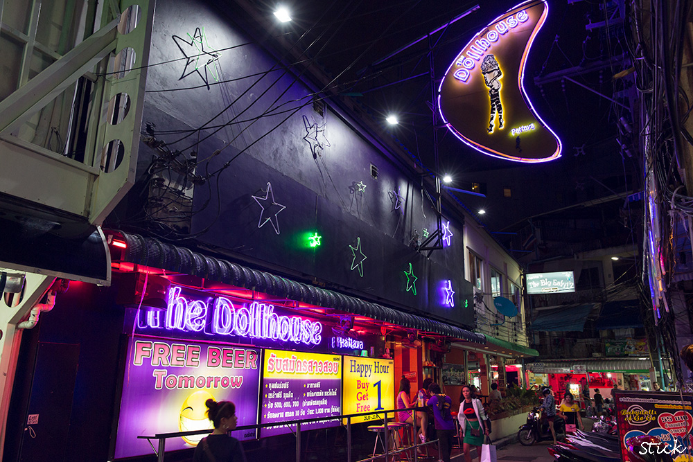 Dollhouse Pattaya gogo bar